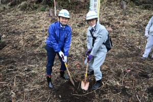 市長と町長の植樹