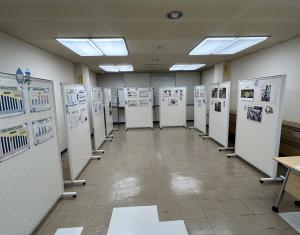 西部福祉センターでの水道料金改定に関するパネル展示の写真