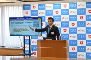 記者会見